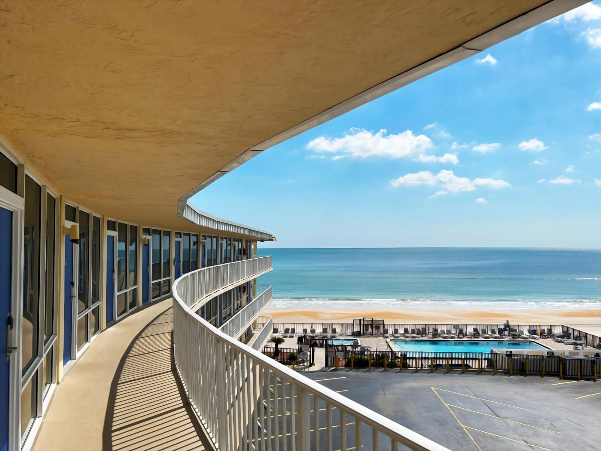 Outrigger Beach Club Resort Ормонд-Біч Екстер'єр фото